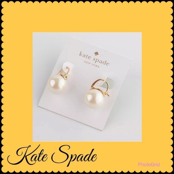 KATE SPADE ♠️ CLASSIC PEARL EARRINGS NWT - Picture 2 of 6